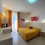 La Playa מלון קאלה גונונה