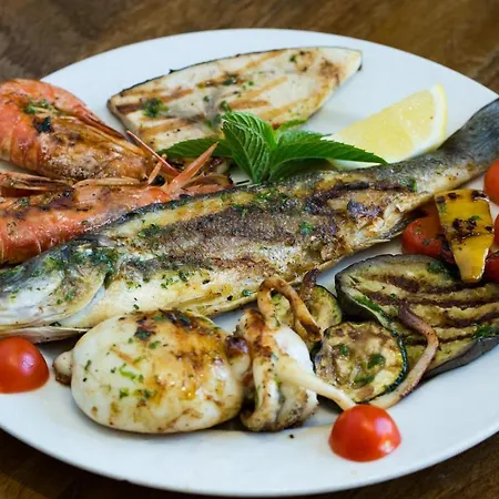 La Playa Отель 3*