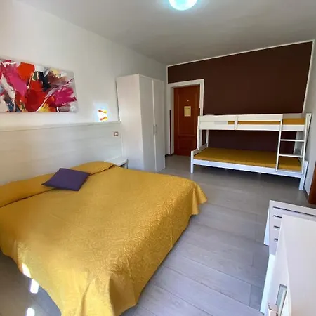 La Playa 3*