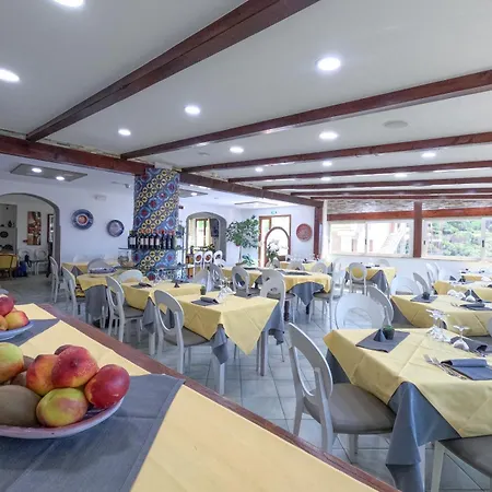 Hotel La Playa 3*