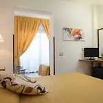 La Playa 3* 칼라고노네
