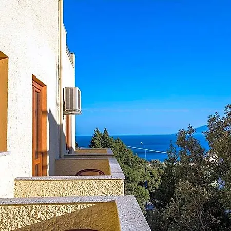 Hotel La Playa 3*