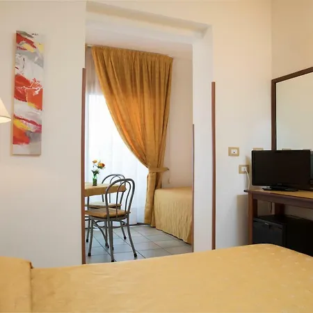 La Playa Hotel