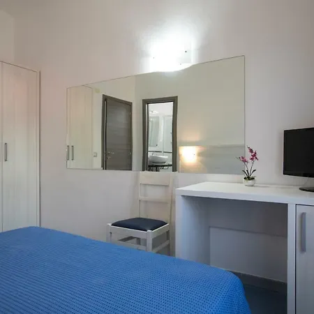 La Playa Hotel
